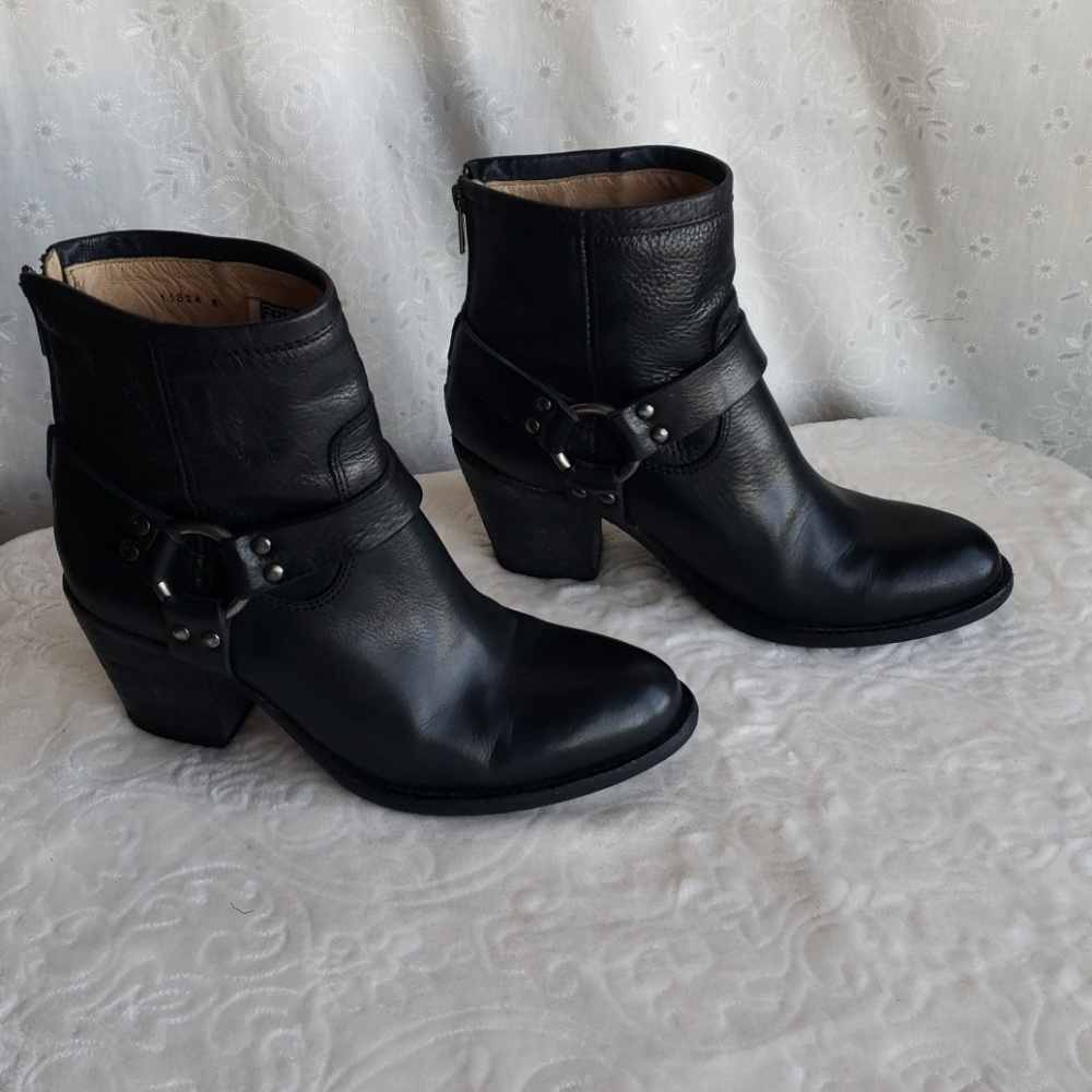 FRYE BLACK BOOTIES, SIZE 8 !!!!!